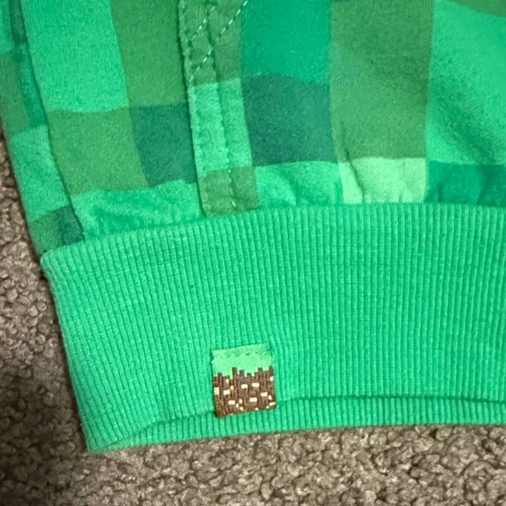JINX Minecraft Kids Green Pixel Pattern Hoodie